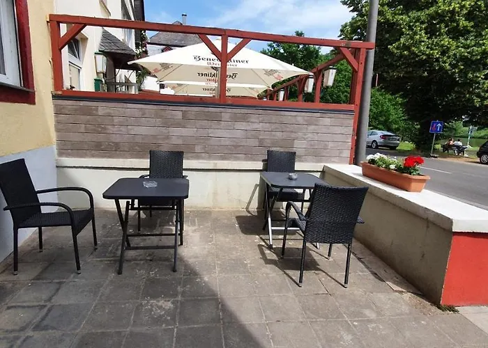 Nikolaus Eg * Bernkastel-Kues